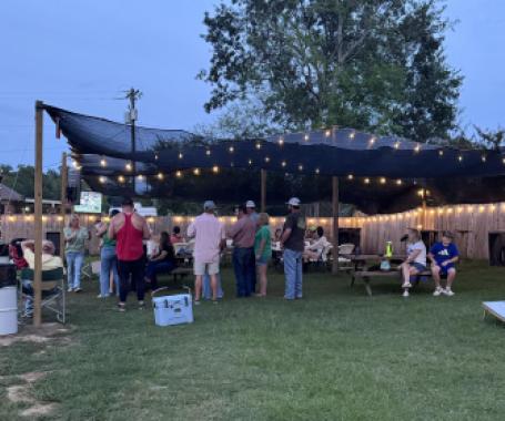 Creole Cravings Outdoor Venue & Food Truck